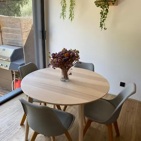 Maison Aux Pieds Des Alpilles Apartment Noves